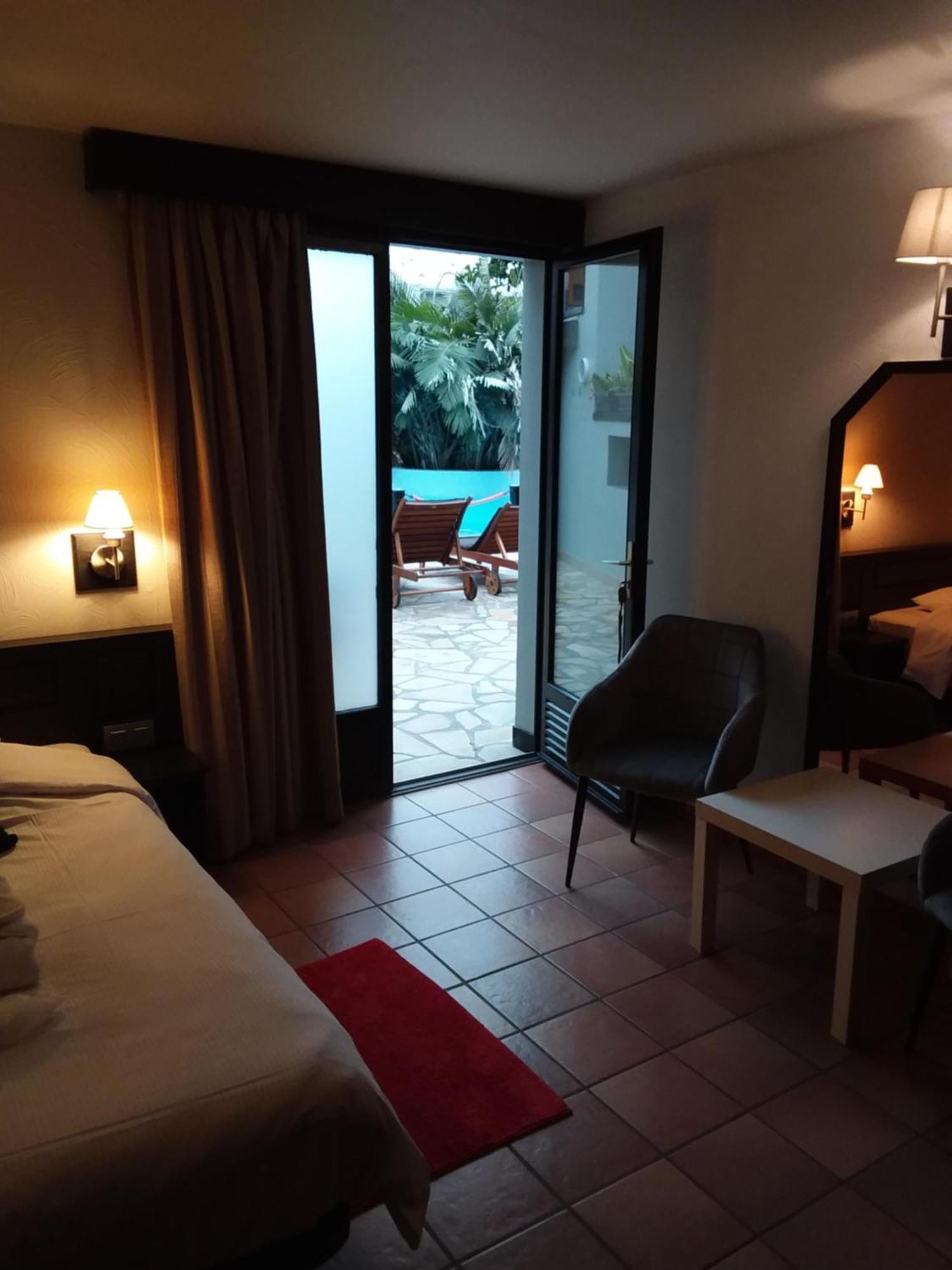 Hotel Tropical Durbuy Esterno foto
